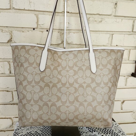 Coach Signature Khaki Shoulder Bag Purse - Picture 4 of 15